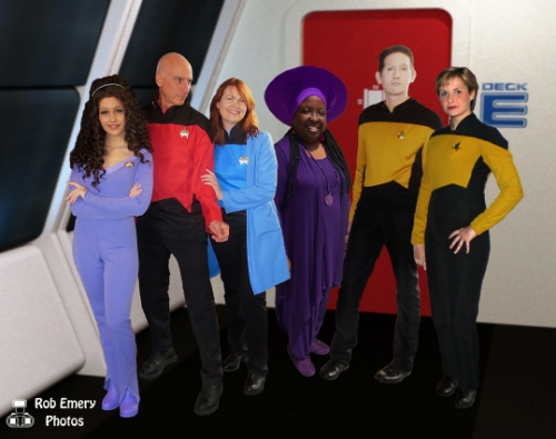 Star Trek TNG crew in the corridor